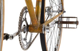 Illustration for article titled Puma Challenges Pop Culture Mags to Build Bikes with $200, Recycled Parts and Personality